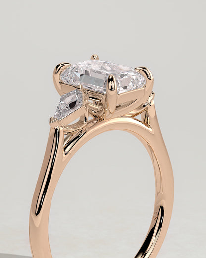 Elphie - Emerald Claw Trilogy with Kite Side Stones Engagement Ring - Rose Gold