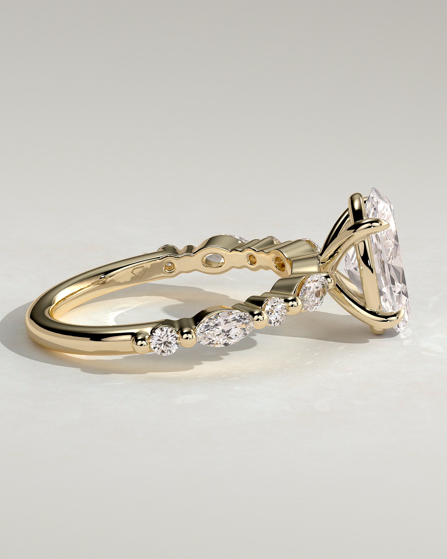 Alyssa - Oval Claw Solitaire with Marquise and Round Accent Stones Engagement Ring - Yellow Gold - Yellow Gold 2ct