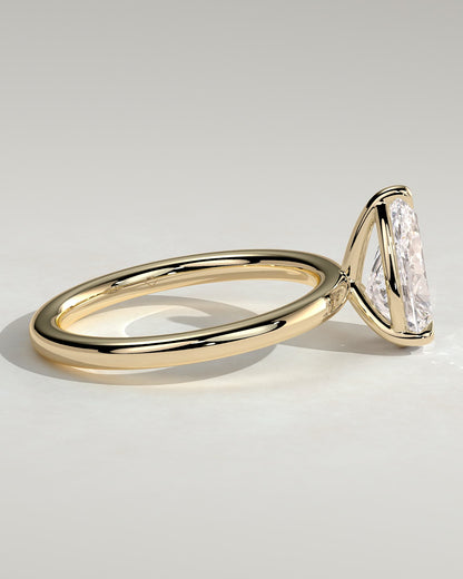 Amy - Pear Claw Solitaire Engagement Ring - Yellow Gold