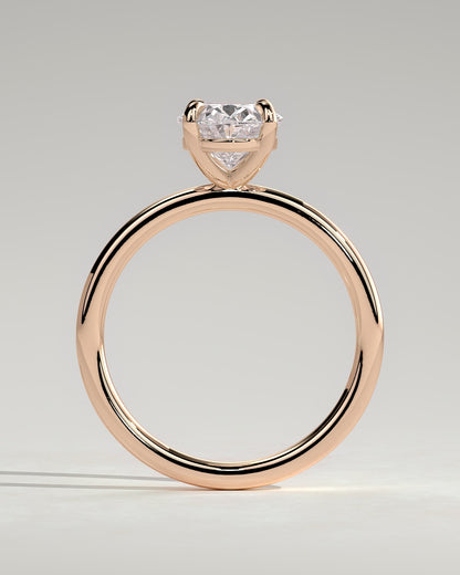 Daisy - Classic Oval Claw Solitaire Engagement Ring - Rose Gold