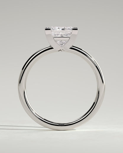 Glinda - Princess Claw Solitaire Engagement Ring - White Gold
