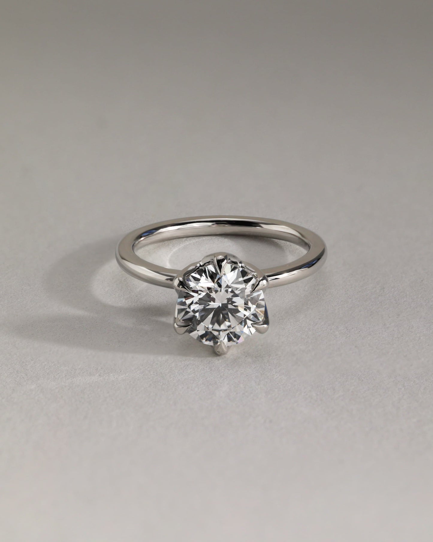 Iris - Round Claw Solitaire with Petal Gallery Engagement Ring - Yellow Gold