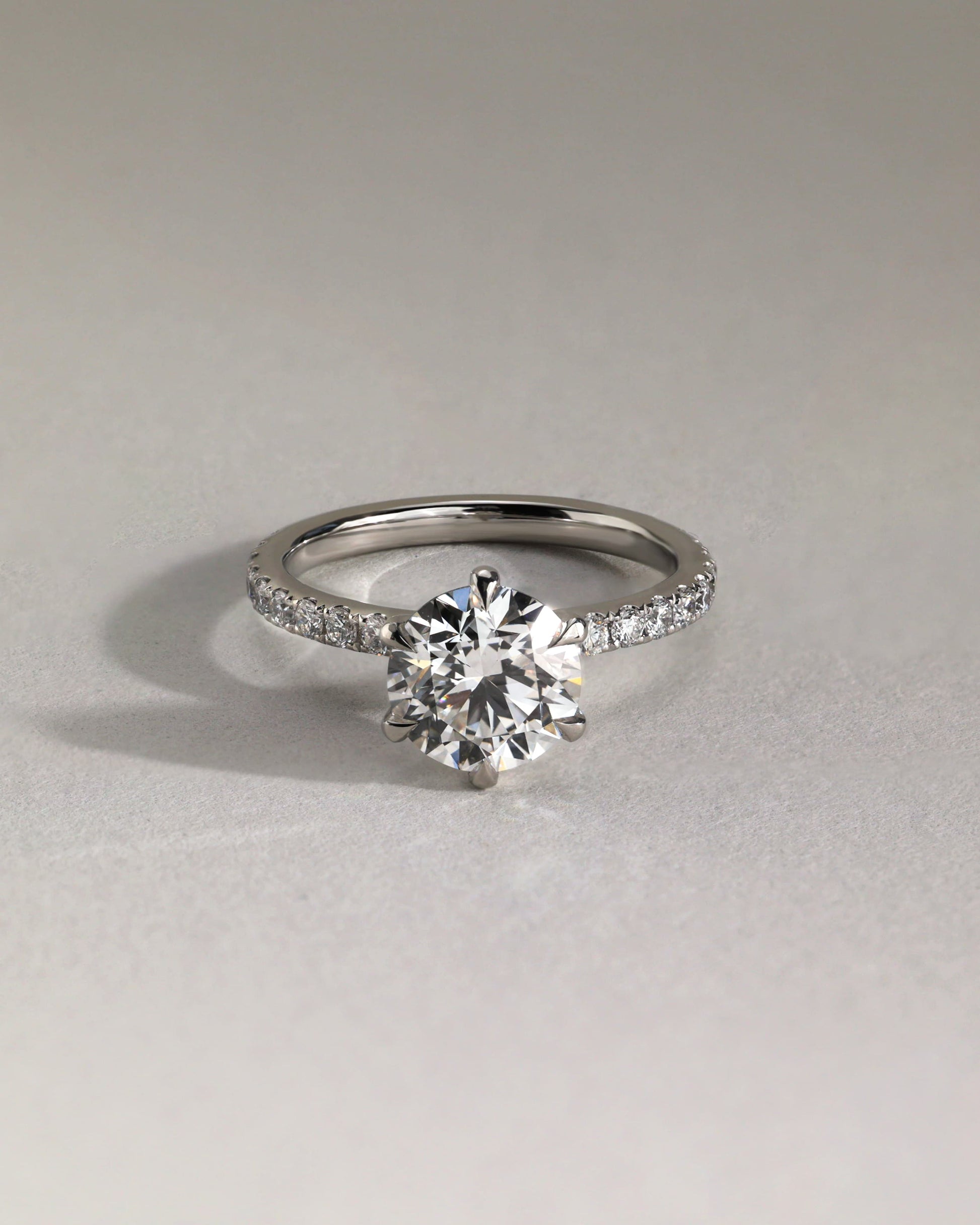 Alexandria - Round Claw Solitaire with Pave Band Engagement Ring - Yellow Gold - yellow gold - Lara Jewels