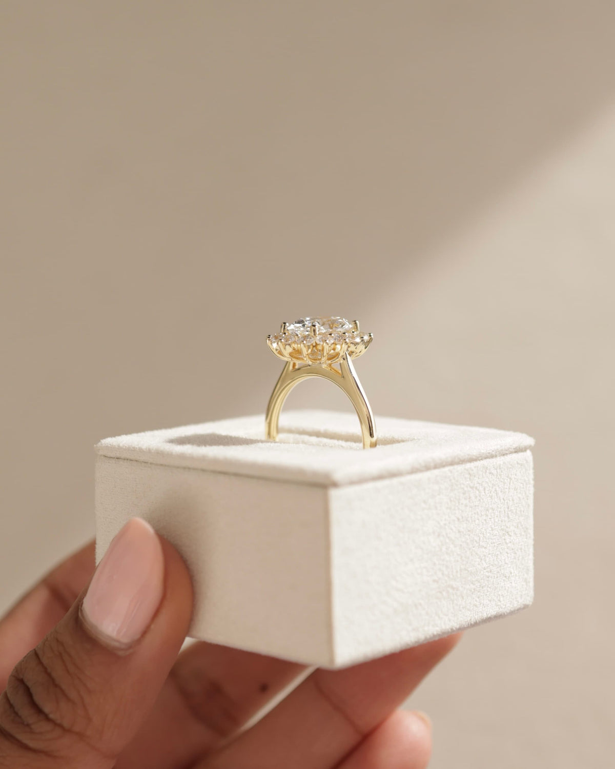 Arielle - Oval Claw Solitaire with Sunburst Halo and Cathedral High Setting Engagement Ring - Yellow Gold