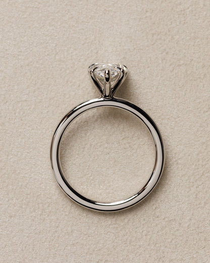 Alia - Pear Claw Solitaire Engagement Ring - Yellow Gold - yellow gold - Lara Jewels