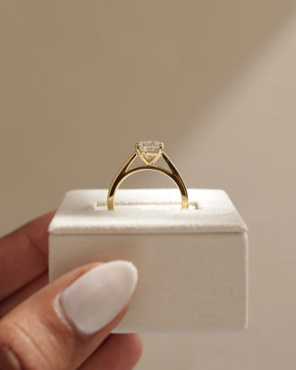 Georgia - Round Claw Solitaire with Flat Band and Cathedral High Setting Engagement Ring - Yellow Gold