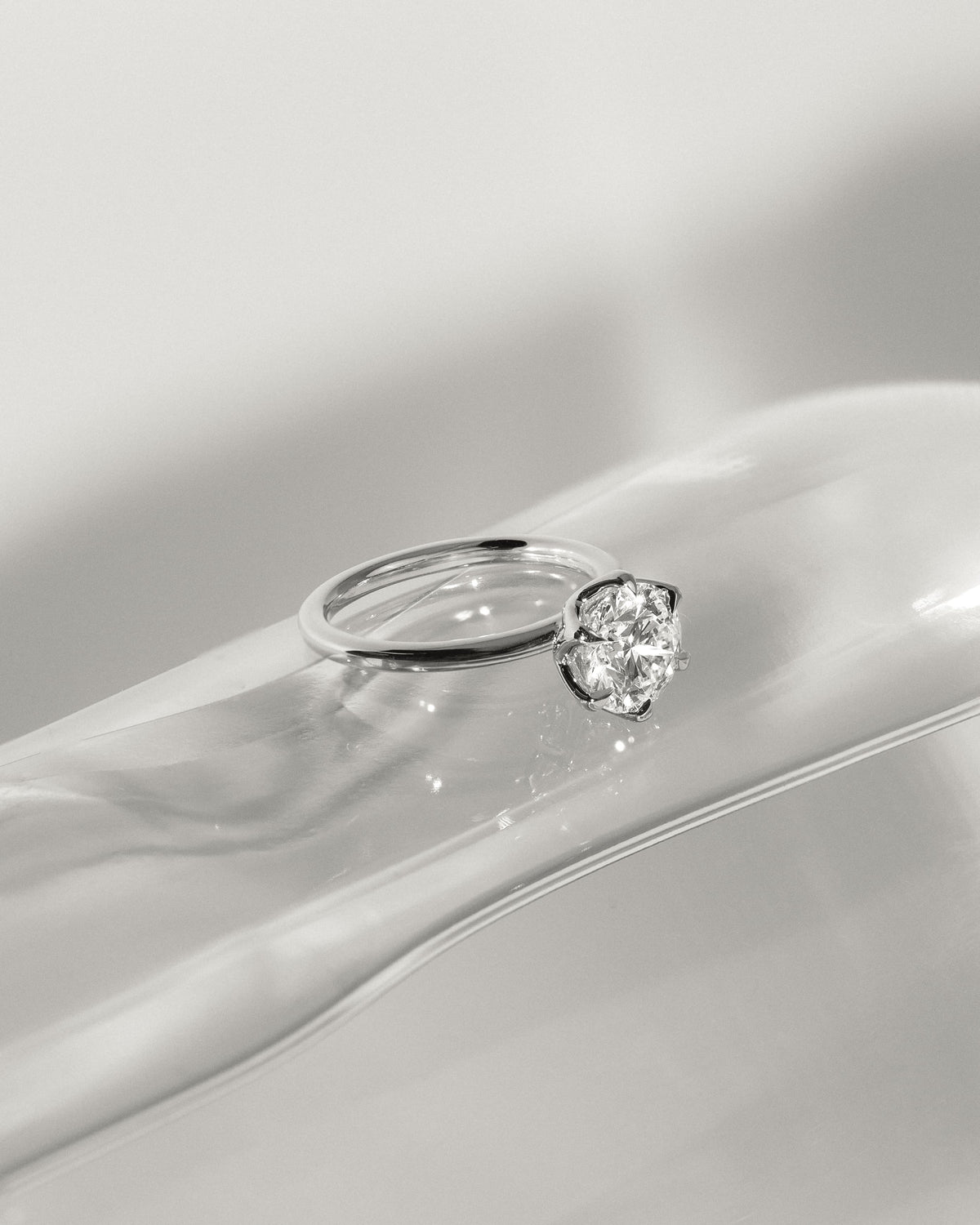 Iris - Round Claw Solitaire with Petal Gallery Engagement Ring - Yellow Gold