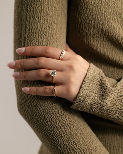 Anna - Round Claw Solitaire with Hidden Halo Engagement Ring - Yellow Gold - yellow gold - Lara Jewels