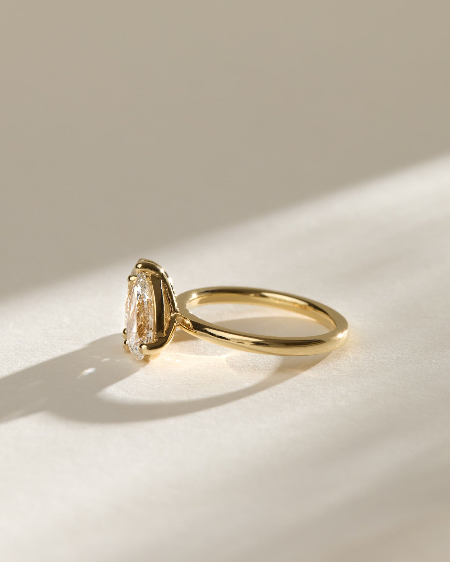April - Pear and Oval Claw Toi et Moi Engagement Ring - Rose Two-Tone - rose two-tone - Lara Jewels