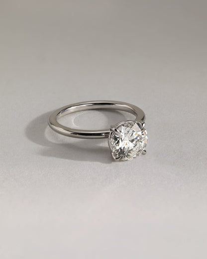 Lilly - Round Claw Solitaire Engagement Ring - Rose Gold