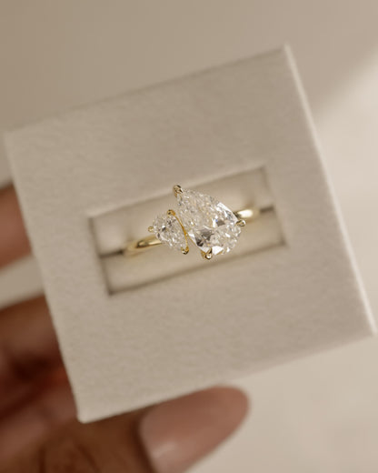 Francesca - Pear and Pear Claw Toi et Moi Engagement Ring - Yellow Gold