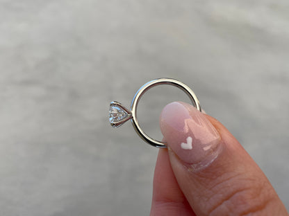 Alia - Pear Claw Solitaire Engagement Ring - Yellow Gold - yellow gold - Lara Jewels