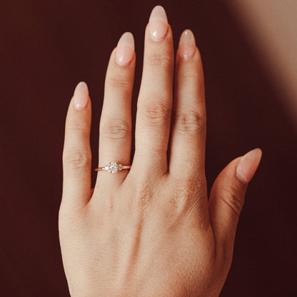 The Mini Vivien Oval Ring