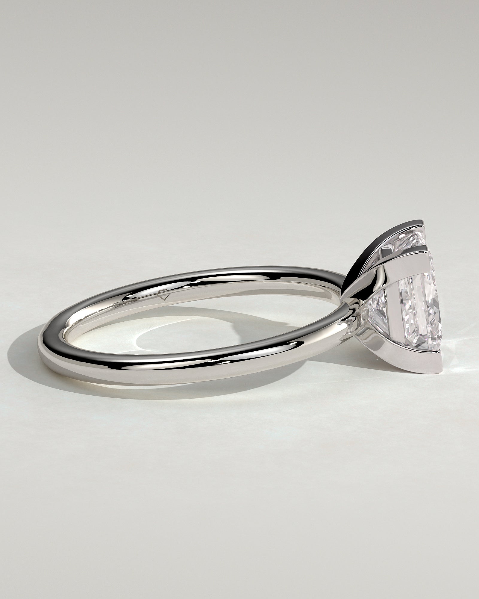 Glinda - Princess Claw Solitaire Engagement Ring - Platinum - White Gold / Platinum 2ct
