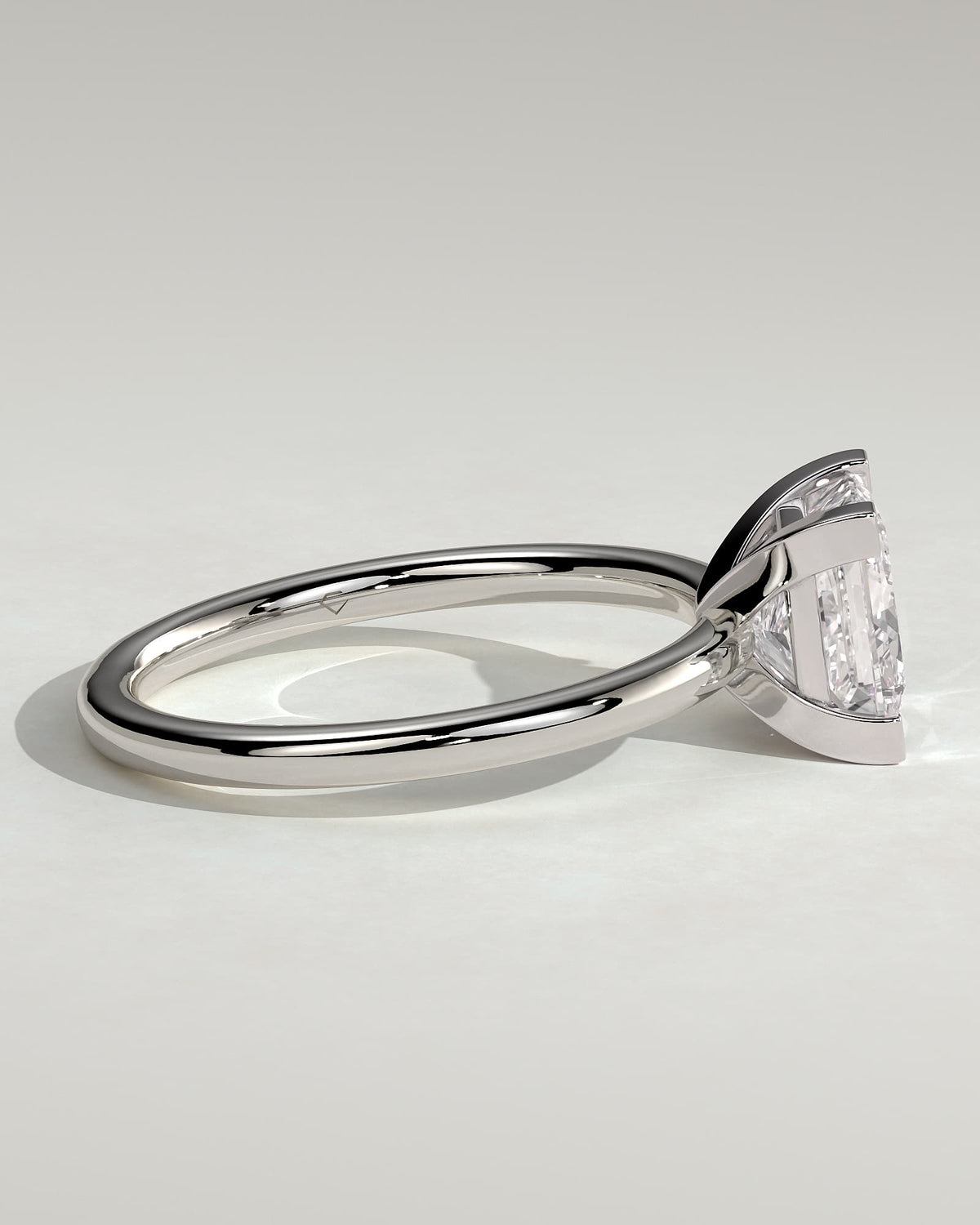 Glinda - Princess Claw Solitaire Engagement Ring - White Gold