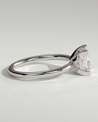 Glinda - Princess Claw Solitaire Engagement Ring - White Gold
