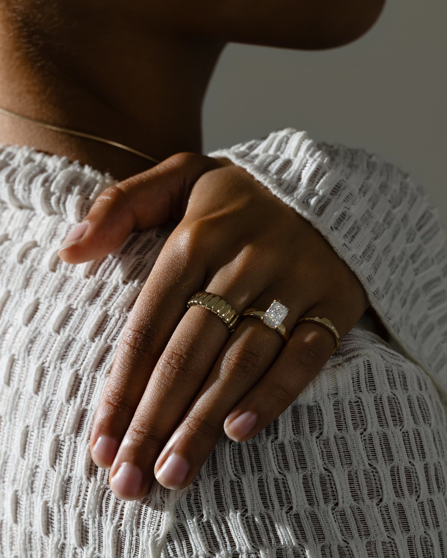 Angelina - Radiant Claw Solitaire with Cigar Band and Hidden Halo Engagement Ring - Yellow Gold - yellow gold - Lara Jewels