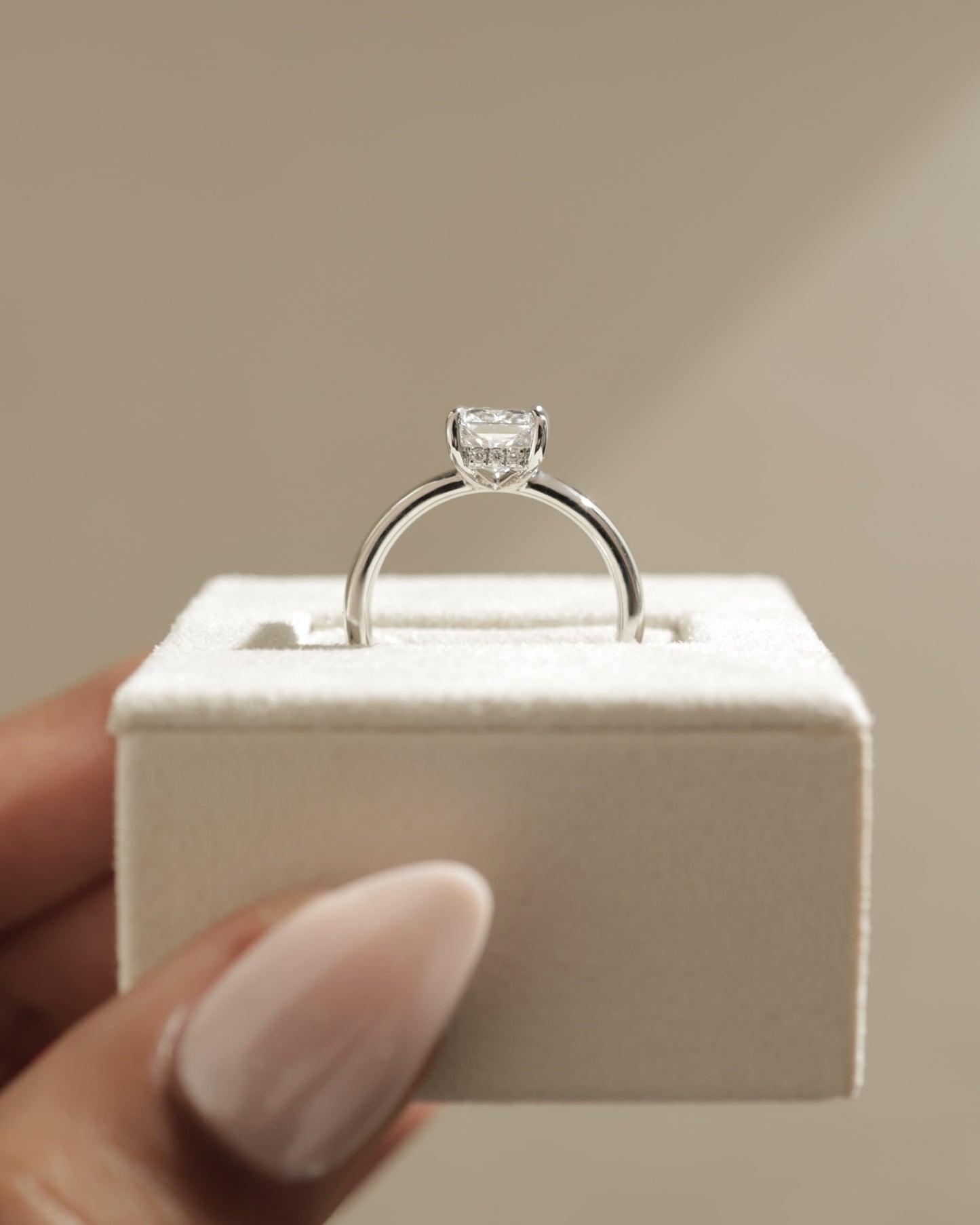 Angelina - Radiant Claw Solitaire with Cigar Band and Hidden Halo Engagement Ring - White Gold - white gold - Lara Jewels