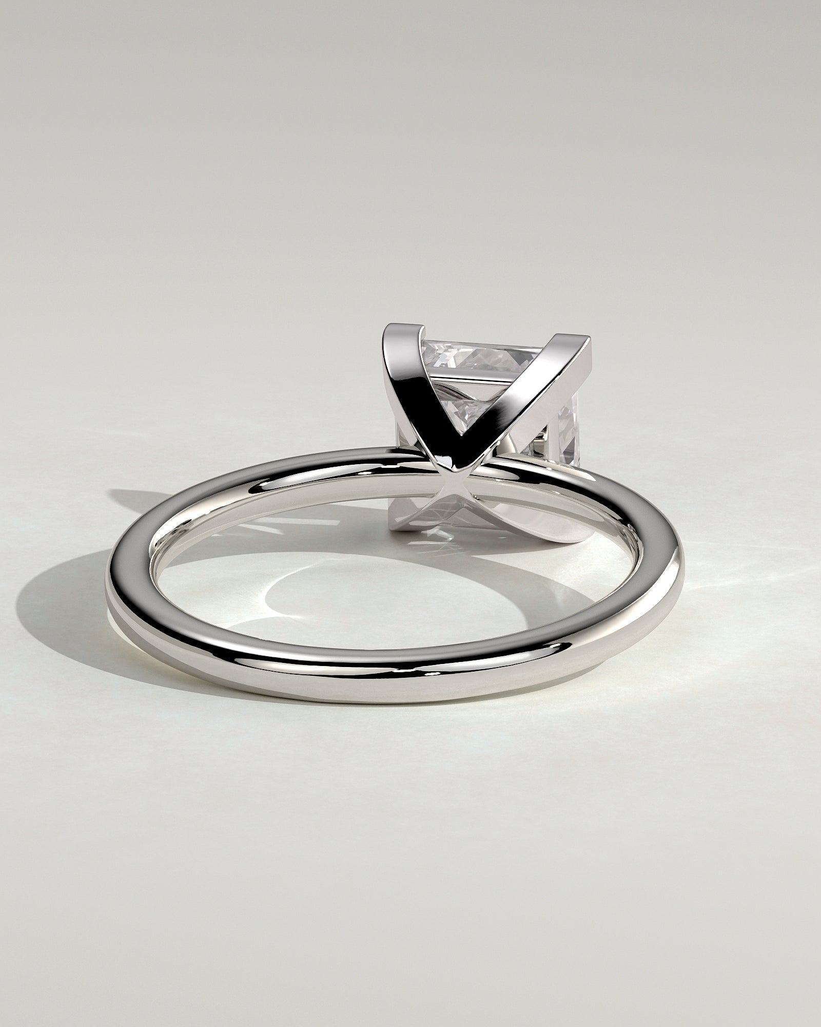 Glinda - Princess Claw Solitaire Engagement Ring - Platinum - White Gold / Platinum 2ct
