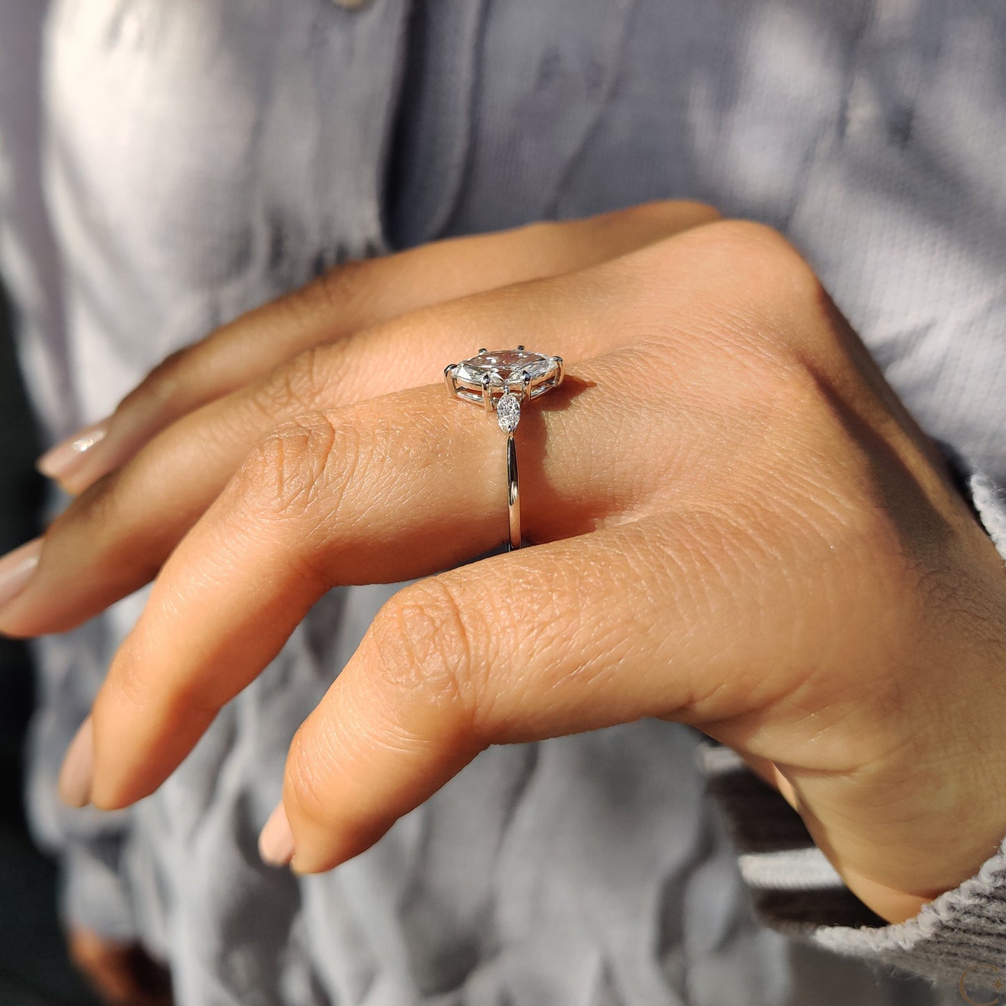 Marquise Engagement Ring In 3 Stone Setting