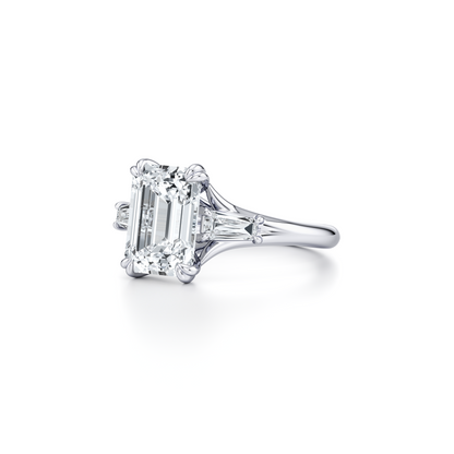 Lara Jewels High Jewellry High Jewelry | Jane Emerald Three Stone Engagement Ring - Emerald - Platinum - Side View