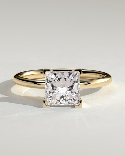 Glinda - Princess Claw Solitaire Engagement Ring - Yellow Gold