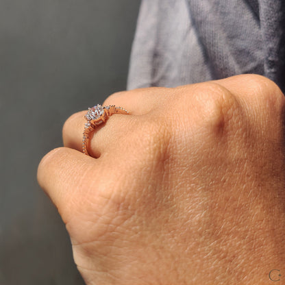 3 Stone Diamond Ring With Round Cut Stones