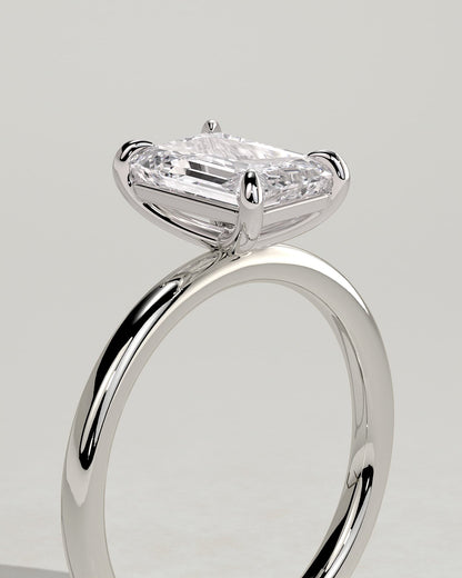 Alina - Emerald Claw Solitaire Engagement Ring - Platinum