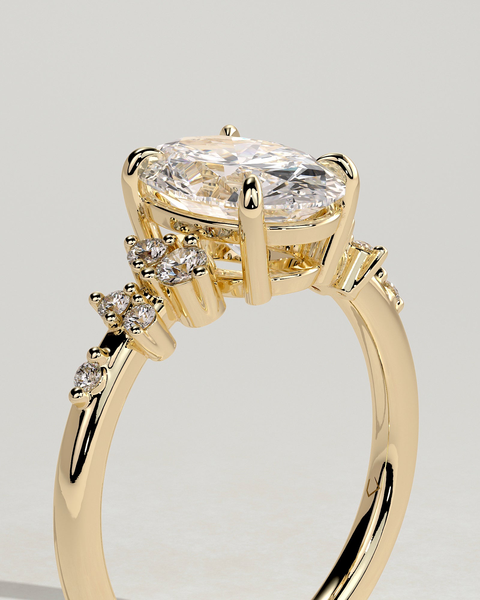 Bella - Oval Claw Solitaire with Clustered Round Shoulder Stones Engagement Ring - Yellow Gold - Yellow Gold 2ct