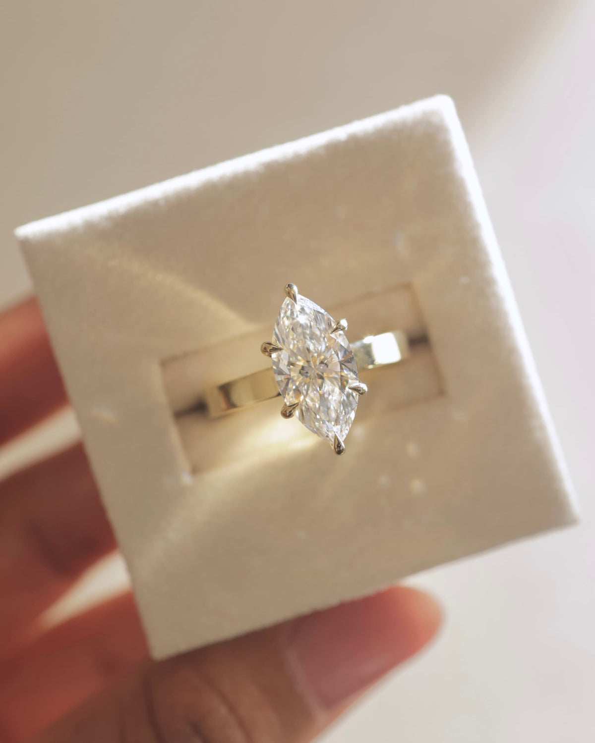 Aisha - Marquise Claw Solitaire with Flat Cigar Band and Hidden Halo Engagement Ring - Yellow Gold - yellow gold - Lara Jewels