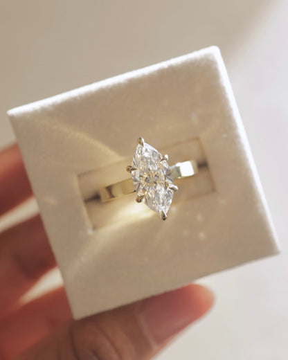 Aisha - Marquise Claw Solitaire with Flat Cigar Band and Hidden Halo Engagement Ring - Yellow Gold - yellow gold - Lara Jewels