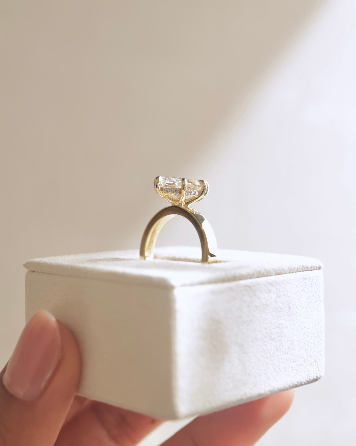 Aisha - Marquise Claw Solitaire with Flat Cigar Band and Hidden Halo Engagement Ring - Yellow Gold - yellow gold - Lara Jewels