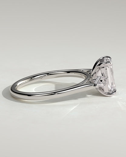 Elphie - Emerald Claw Trilogy with Kite Side Stones Engagement Ring - White Gold