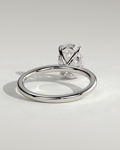 Daisy - Classic Oval Claw Solitaire Engagement Ring - Platinum