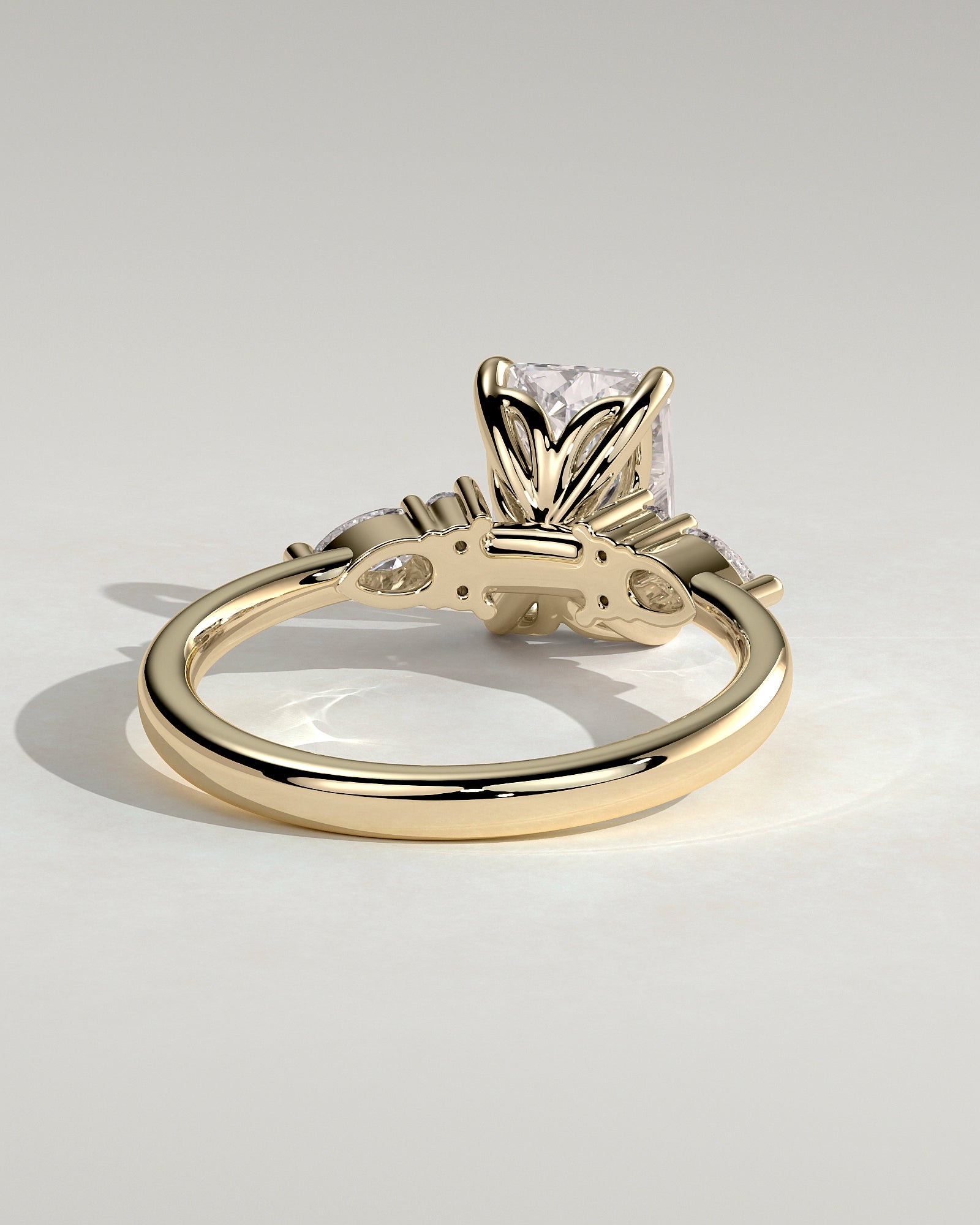 Heidi - Radiant Claw Solitaire with Pear Accents and Round Shoulder Stones Engagement Ring - Yellow Gold - Yellow Gold 2ct