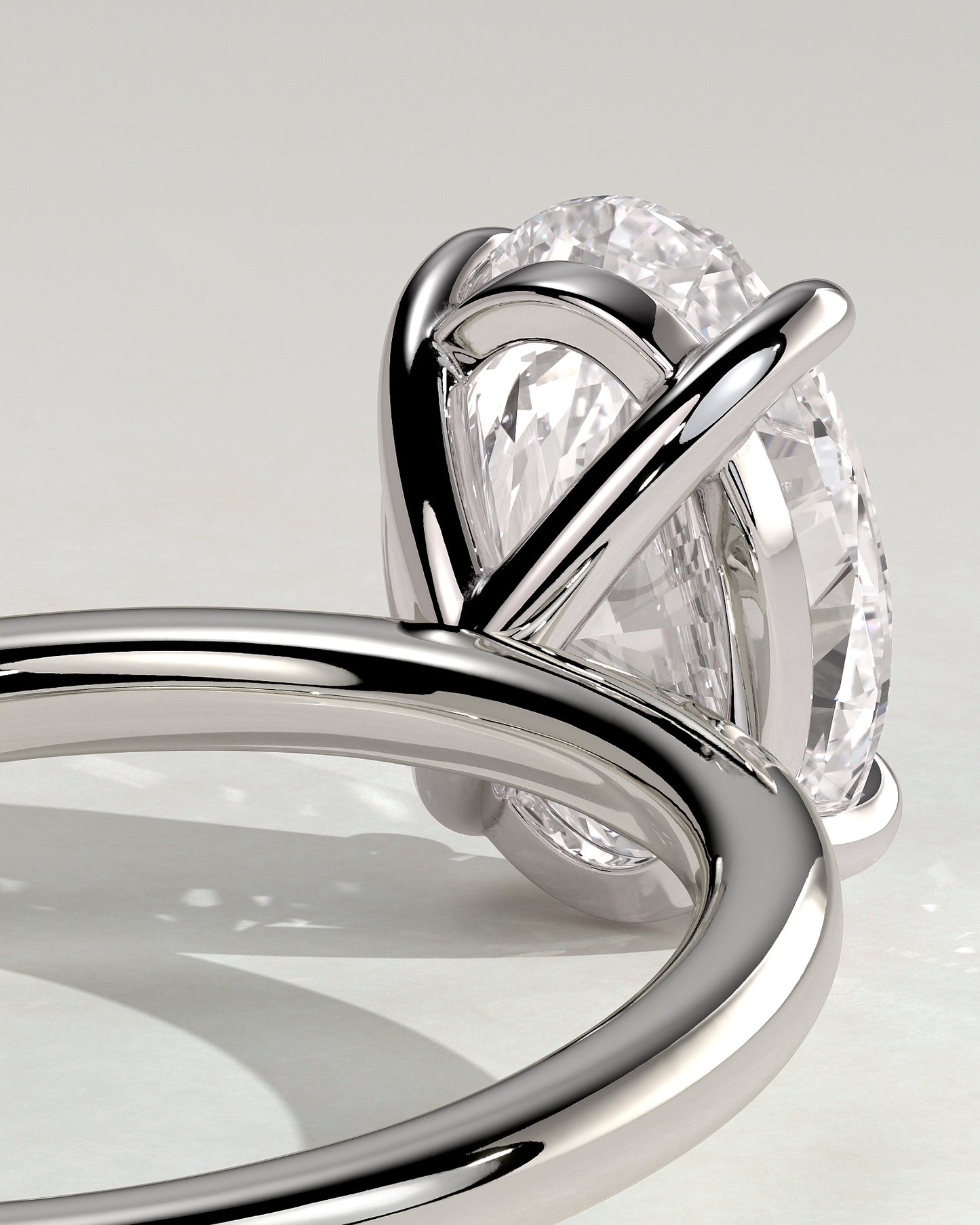 Daisy - Classic Oval Claw Solitaire Engagement Ring - Platinum - White Gold / Platinum 2ct