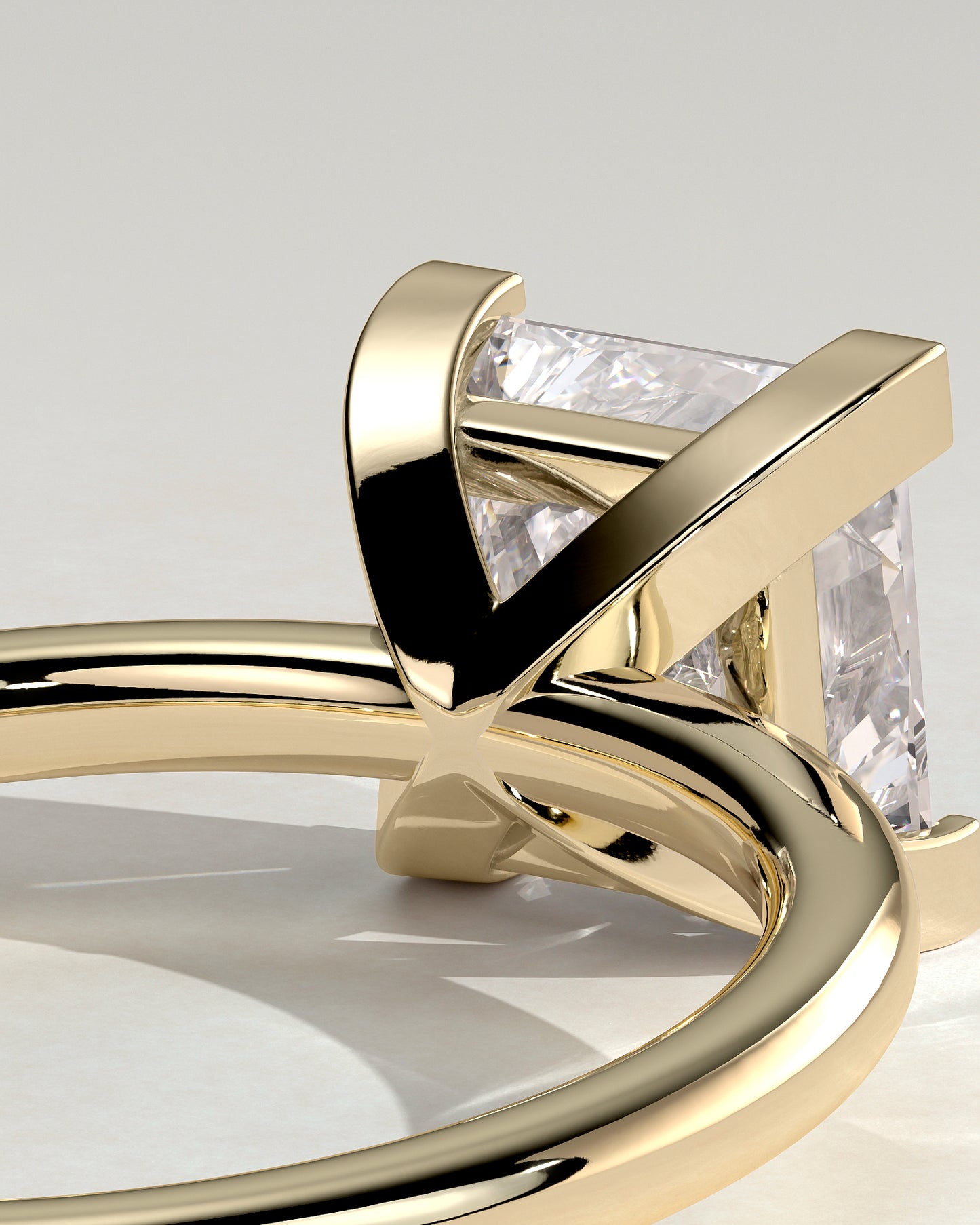 Glinda - Princess Claw Solitaire Engagement Ring - Platinum