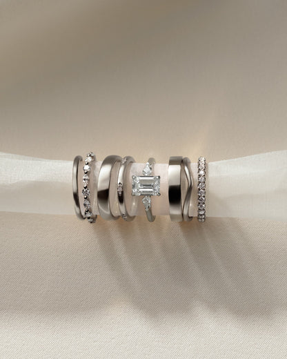 Elphie - Emerald Claw Trilogy with Kite Side Stones Engagement Ring - White Gold