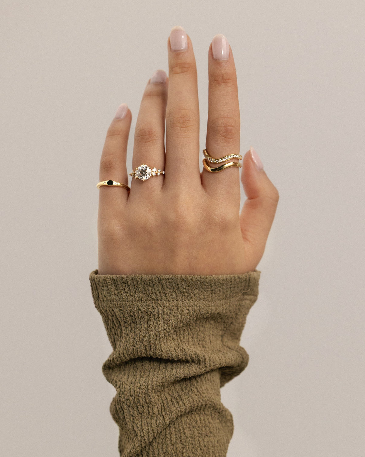 Molly - Round Claw Solitaire with Clustered Round Shoulder Stones Engagement Ring - White Gold