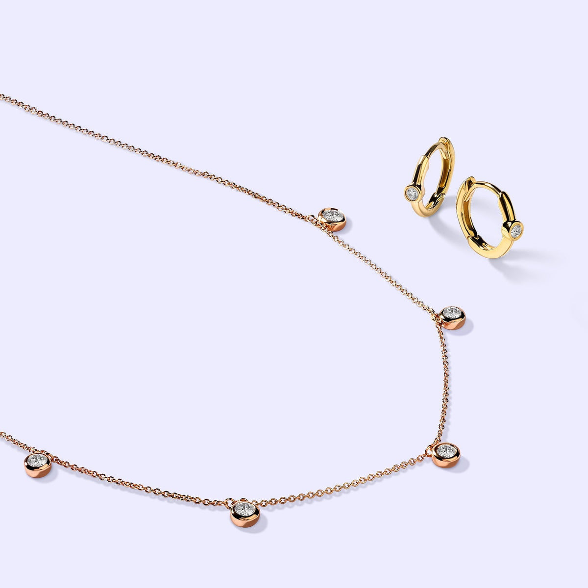 Mini-Round Encompassing Stationed Necklace