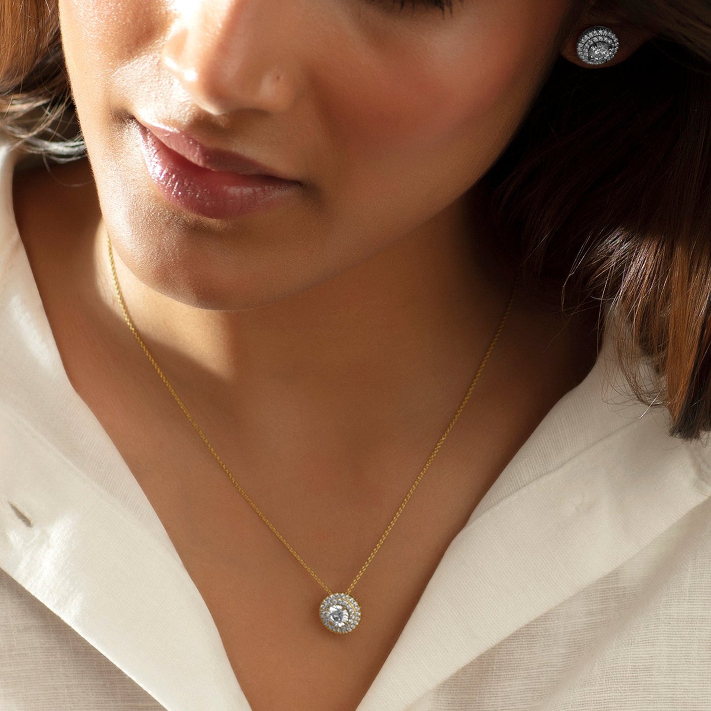 Quaint Double Halo Round Pendant