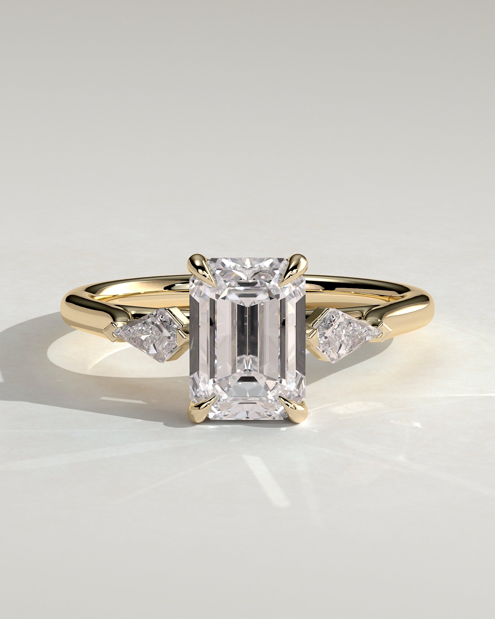 Elphie - Emerald Claw Trilogy with Kite Side Stones Engagement Ring - Yellow Gold - Yellow Gold 2ct