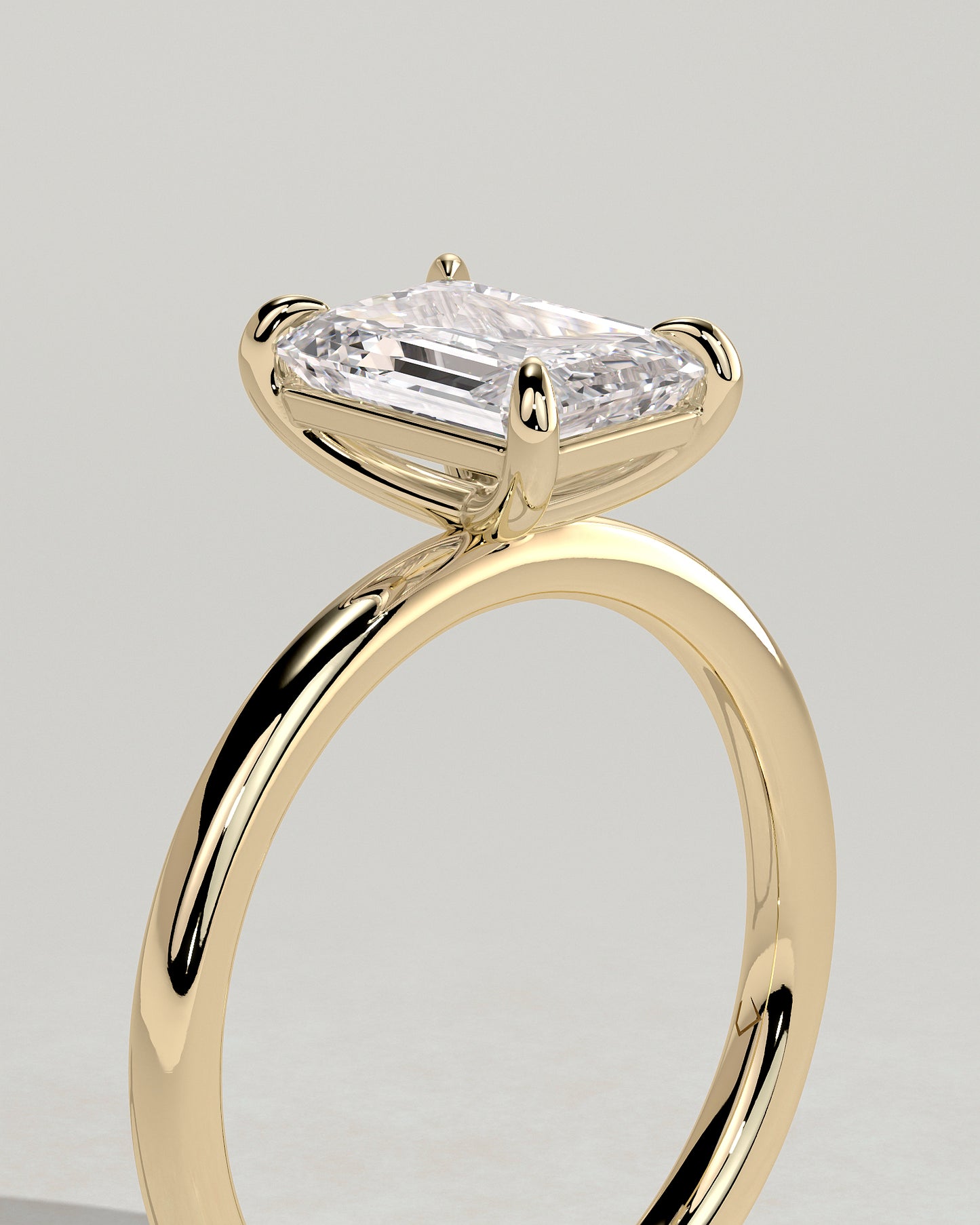 Alina - Emerald Claw Solitaire Engagement Ring - Yellow Gold - Yellow Gold 2ct