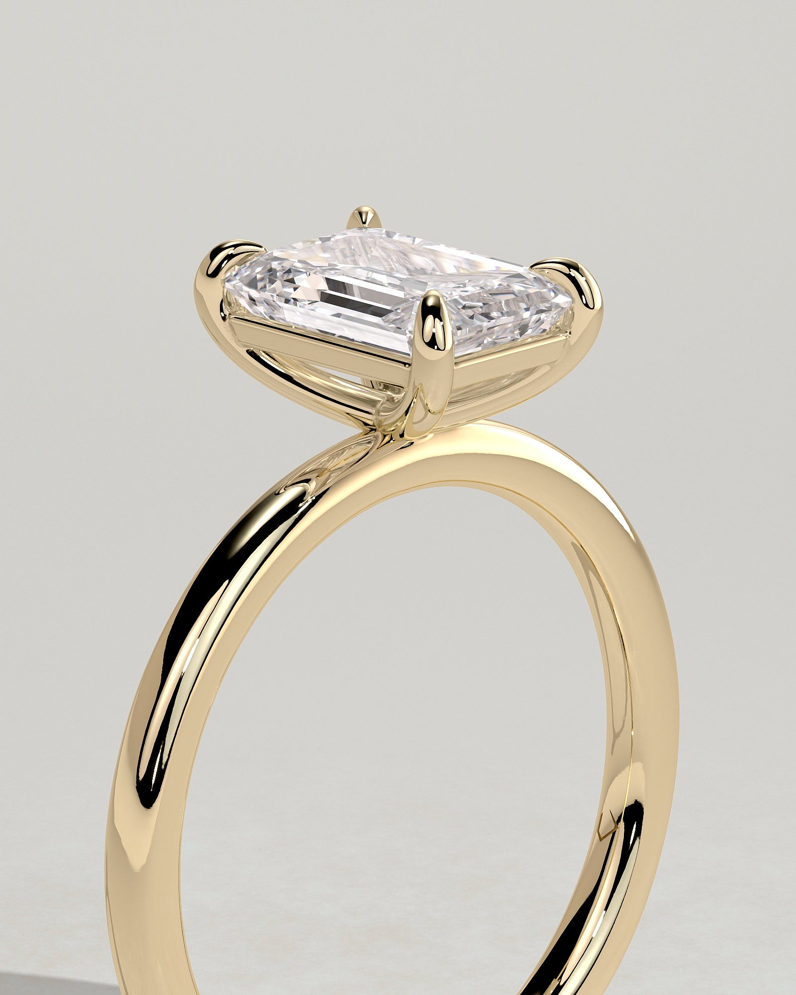 Alina - Emerald Claw Solitaire Engagement Ring - Yellow Gold - Yellow Gold 2ct