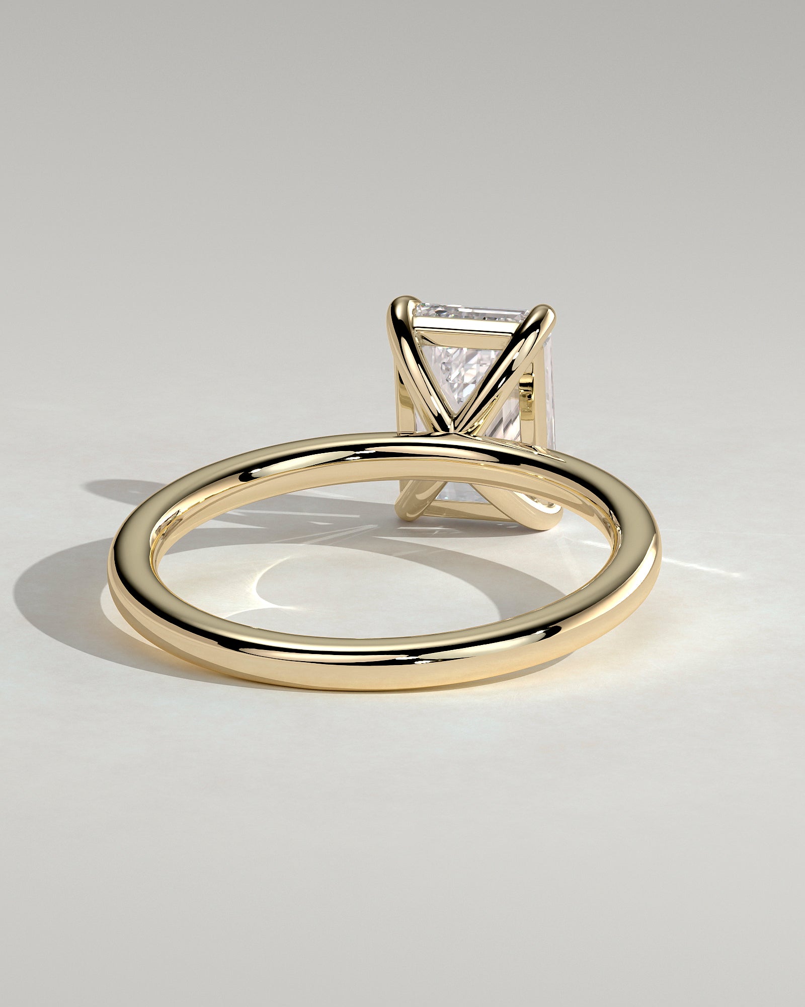 Alina - Emerald Claw Solitaire Engagement Ring - Yellow Gold - Yellow Gold 2ct