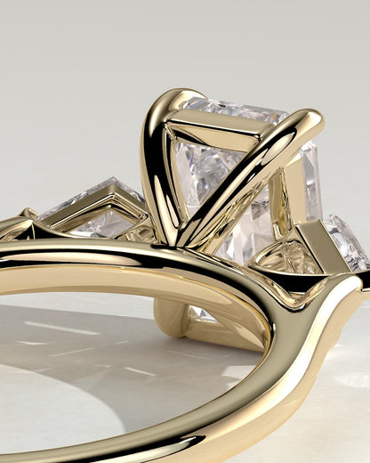 Elphie - Emerald Claw Trilogy with Kite Side Stones Engagement Ring - Yellow Gold