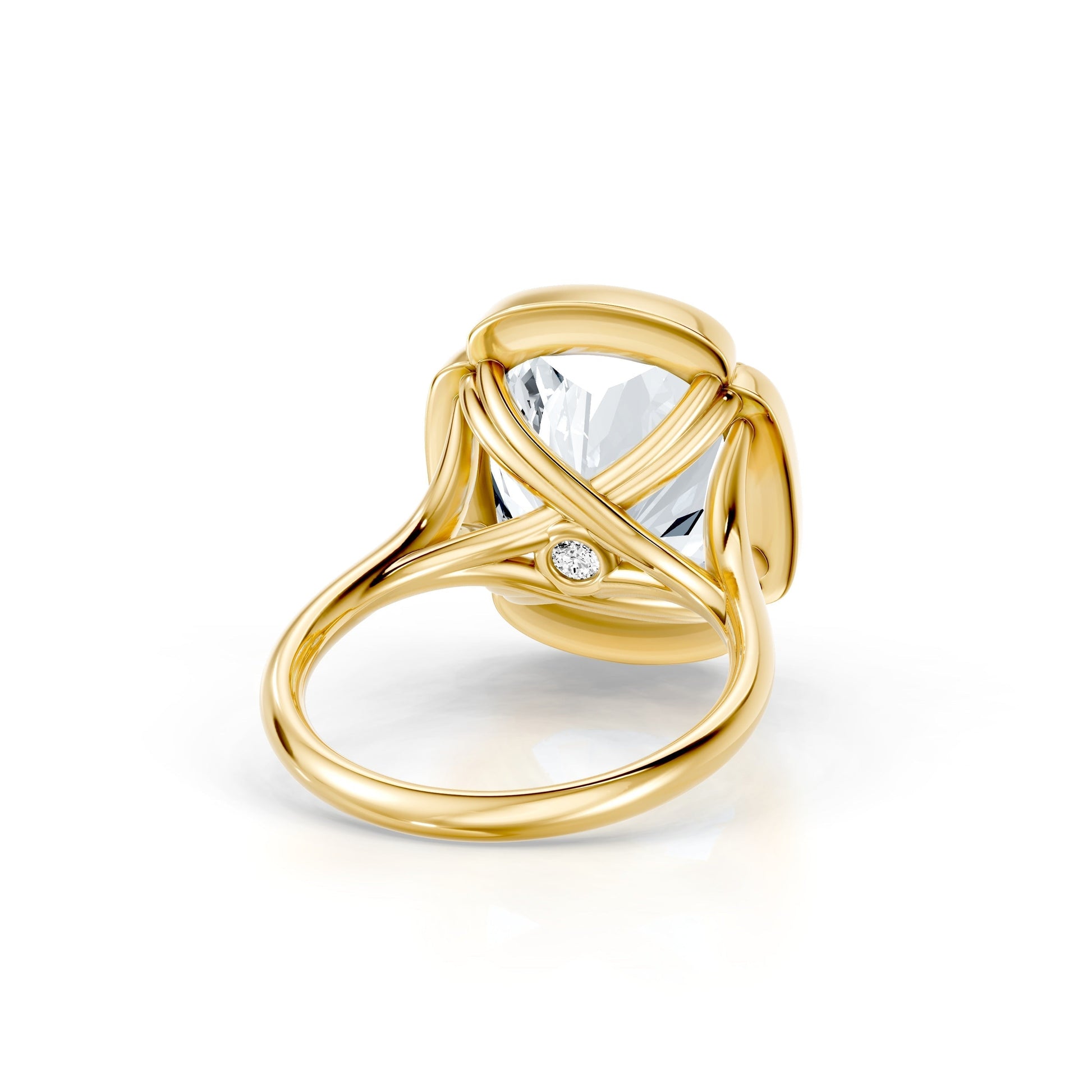 Lara Jewels High Jewellry Dorée Solitaire Lab Diamond Engagement Ring - Cushion - 18k Yellow Gold - Angle View