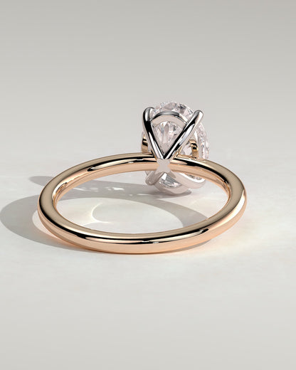 Daisy - Classic Oval Claw Solitaire Engagement Ring - Rose Two-Tone