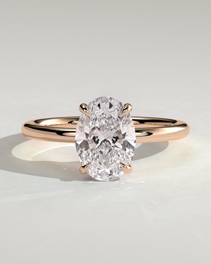 Daisy - Classic Oval Claw Solitaire Engagement Ring - Rose Gold
