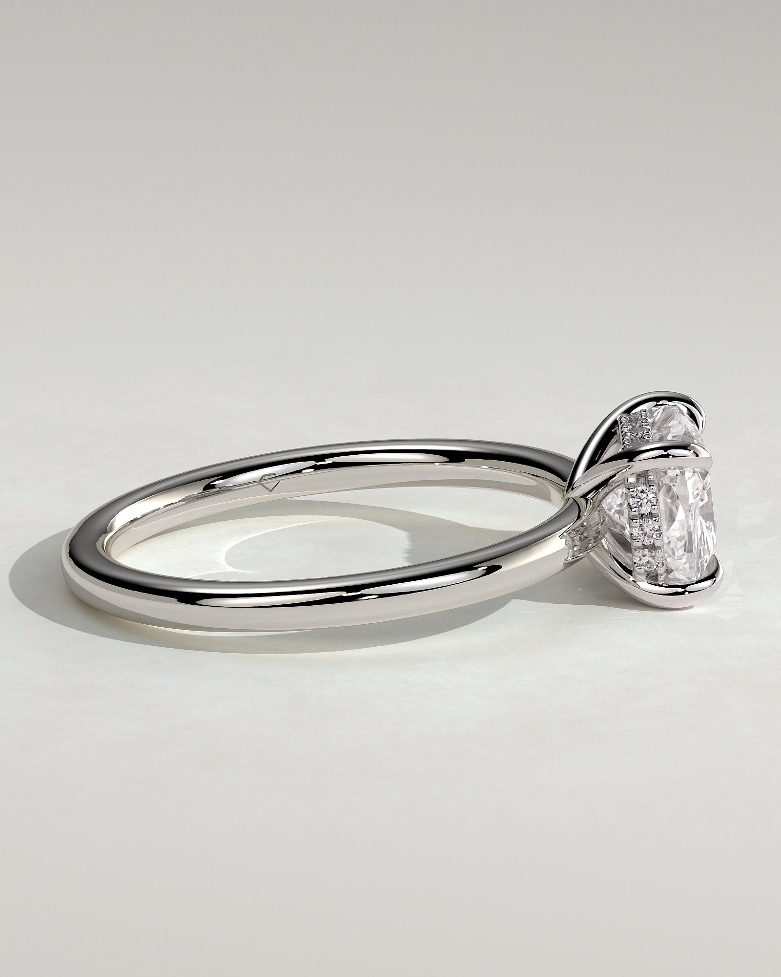 Frida - Elongated Cushion East West Claw Solitaire with Hidden Halo Engagement Ring - Platinum - White Gold / Platinum 2ct